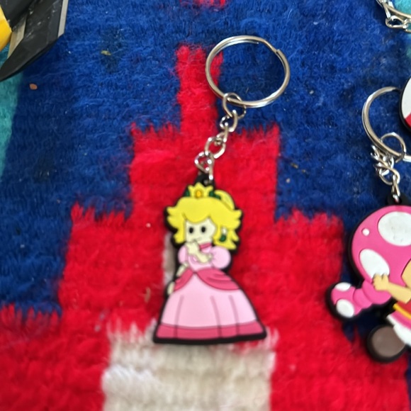 ♥️ NEW Mario Brothers Key Chains Bundle of 5 - Picture 2 of 5
